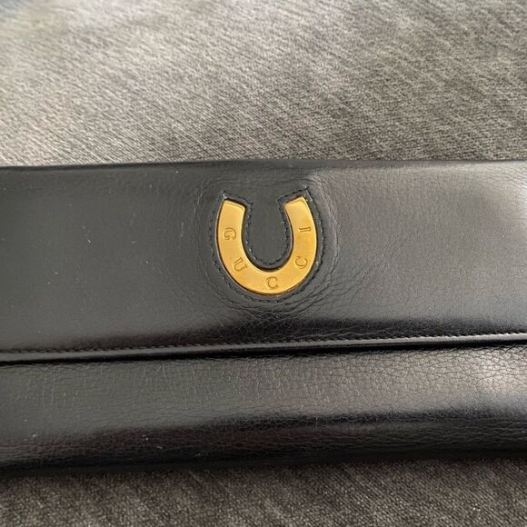Authentic RARE GUCCI HORSESHOE black and gold amazing leather wallet! New - Picture 1 of 7